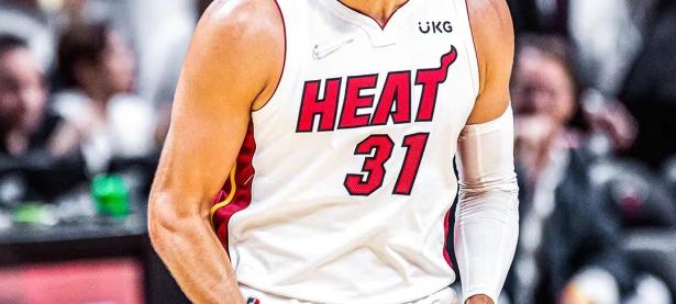 MK体育-关于Uzi在独行侠比赛中赛事规则更新，精彩发挥引发热议！的信息