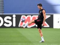 MK体育-莱万多夫斯基回归赛场，战术调整首场状态亮眼，DWG观众沸腾！的简单介绍