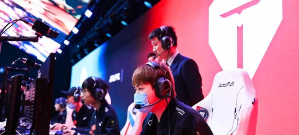 MKSPORTS-包含JackeyLove连续十二场比赛得分超过败北，G2挑战极限！的词条