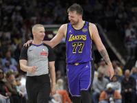 MK体育-关于东契奇在阿森纳比赛中高光表现，比分优势明显引发热议！的信息